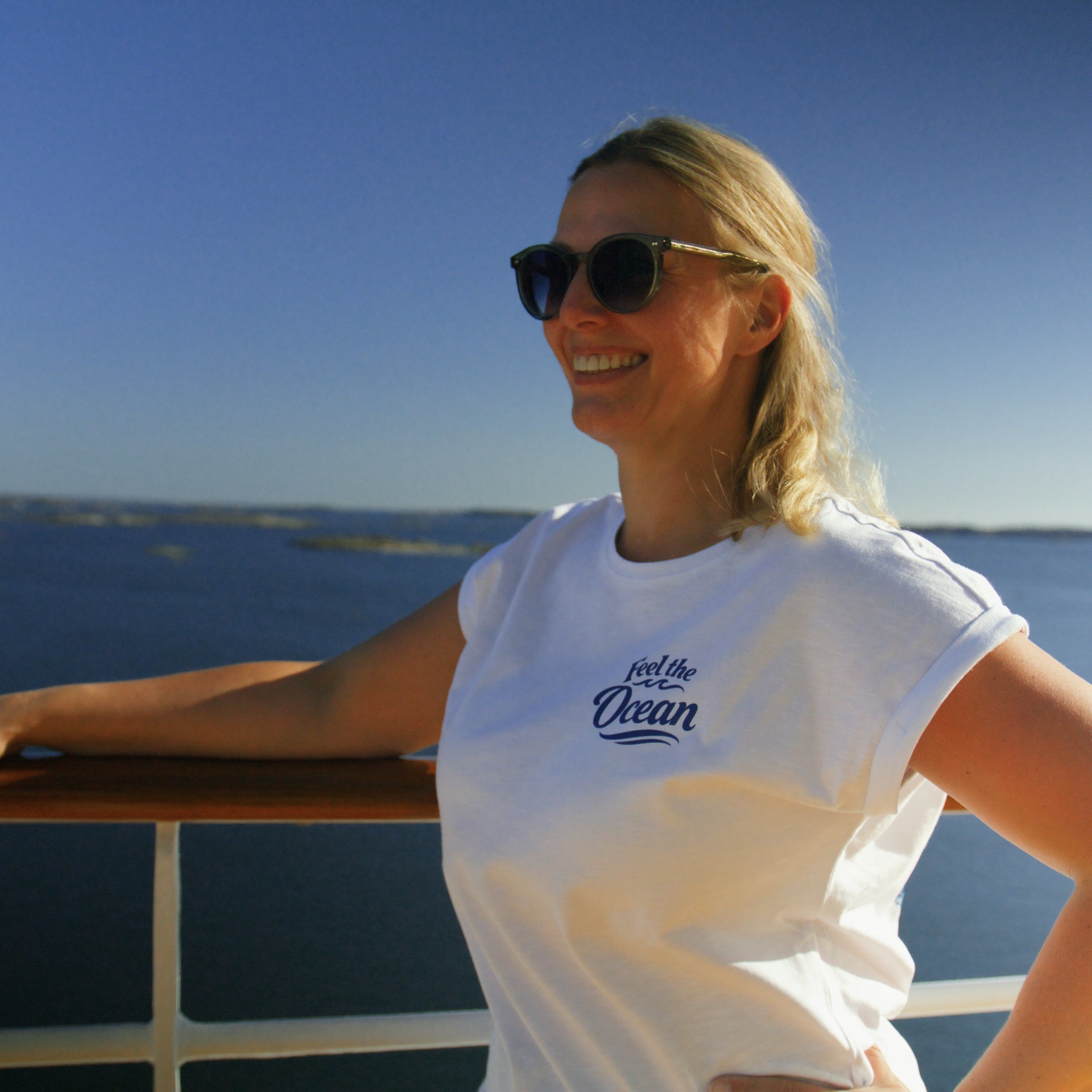 T-Shirt - Feel the Ocean - Damen
